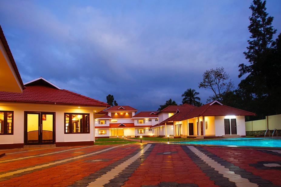 Le Coffee Resort Sultan Bathery Exterior foto